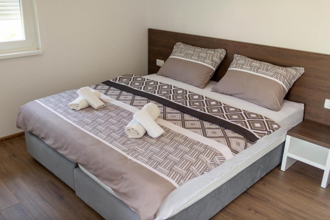 Apartmani Mia Prozor Ngoại thất bức ảnh